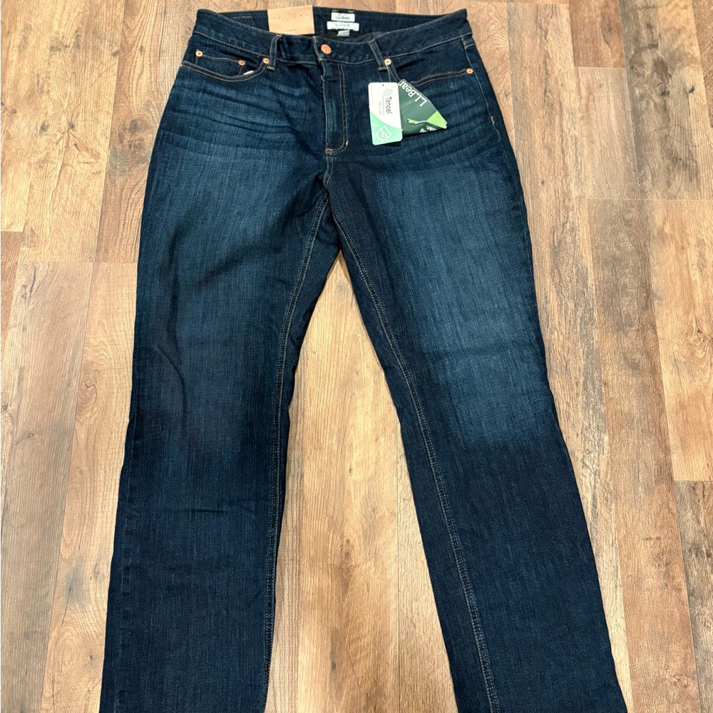 L.L. Bean Women’s Favorite Fit Blue Jeans size 16